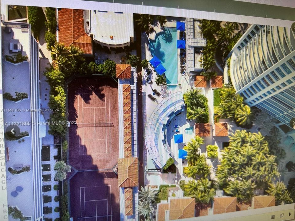 Tennis Courts & Pool