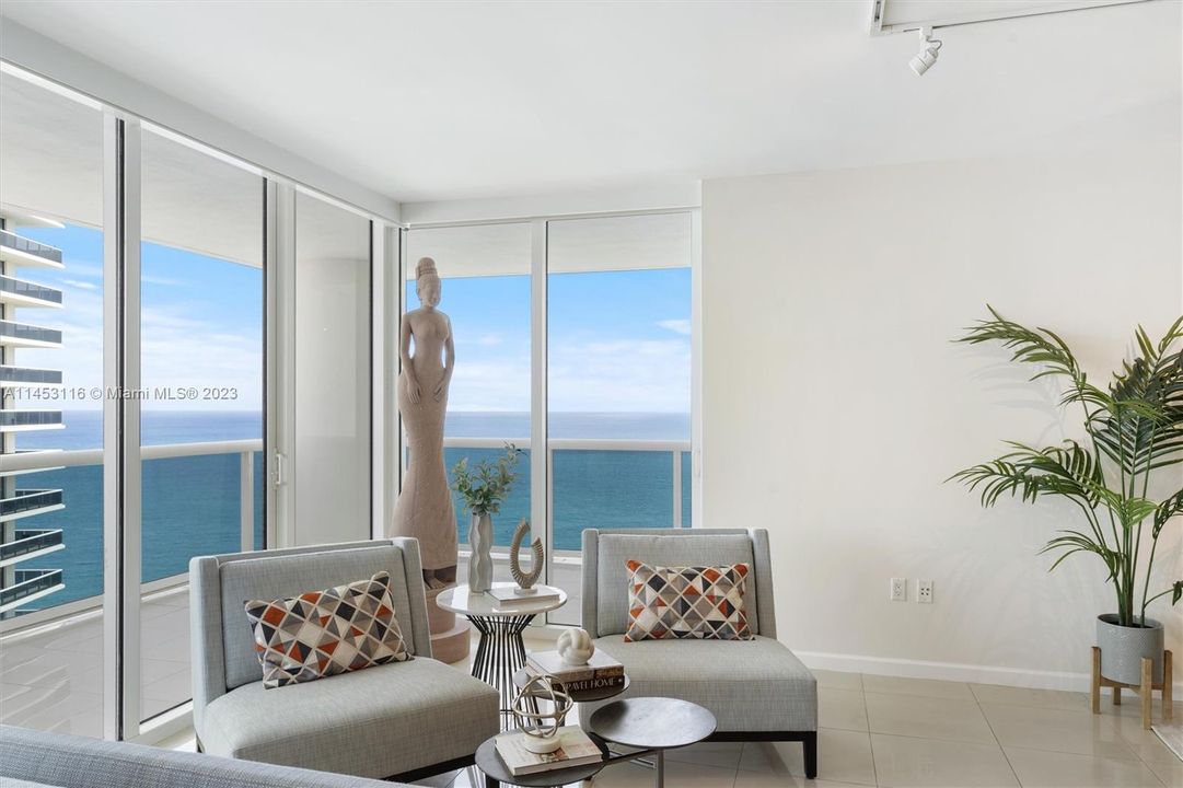Recently Sold: $1,290,000 (2 beds, 2 baths, 1782 Square Feet)