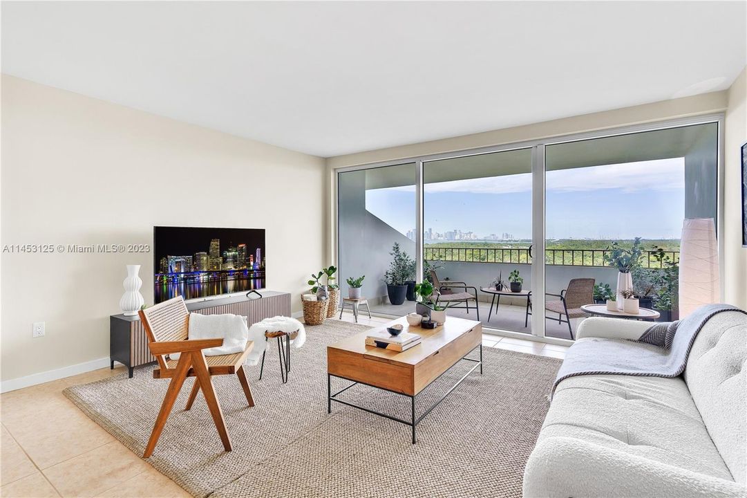 Recently Sold: $1,399,000 (2 beds, 2 baths, 1260 Square Feet)