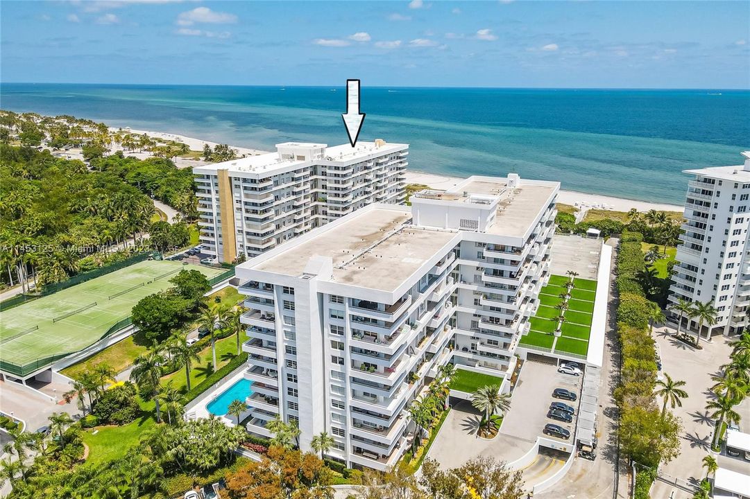 Recently Sold: $1,399,000 (2 beds, 2 baths, 1260 Square Feet)