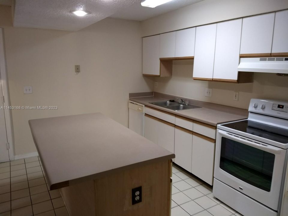 En Venta: $167,500 (1 camas, 1 baños, 633 Pies cuadrados)