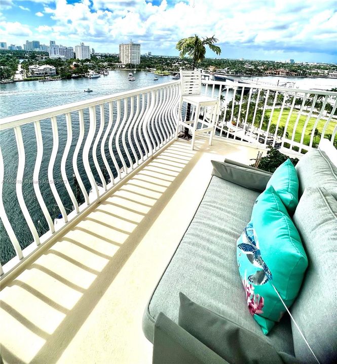 Vendido Recientemente: $1,399,000 (2 camas, 2 baños, 1625 Pies cuadrados)