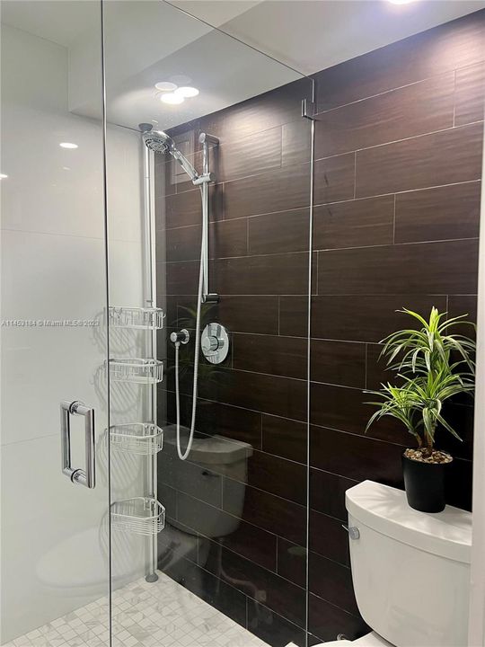 Vendido Recientemente: $1,399,000 (2 camas, 2 baños, 1625 Pies cuadrados)