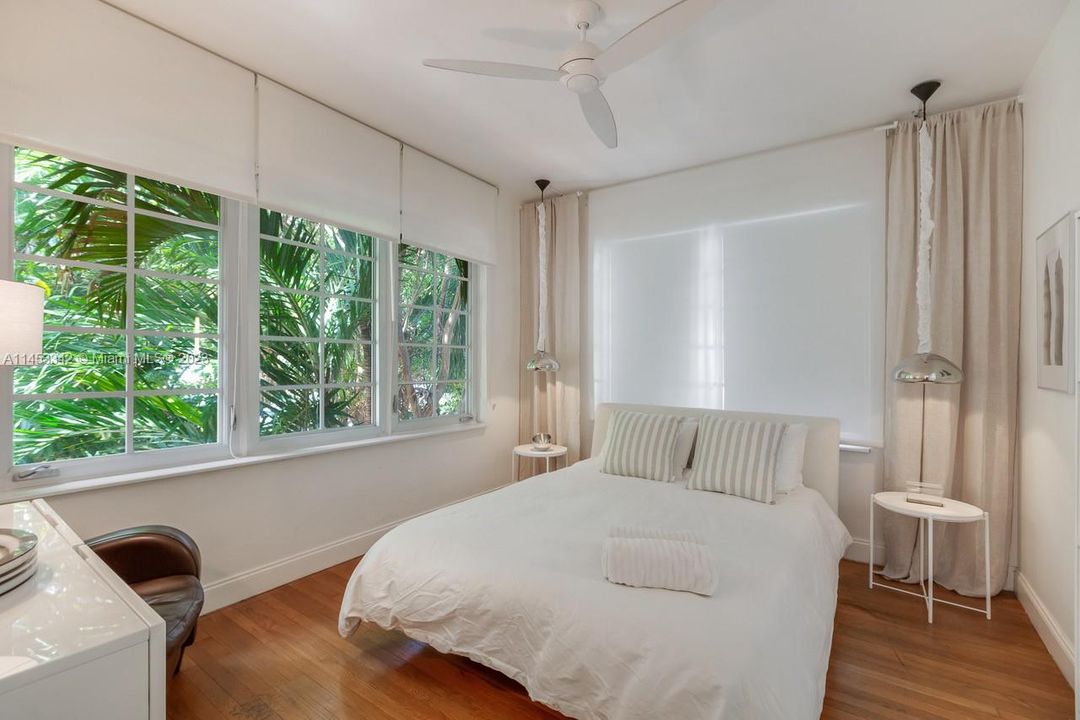 Recently Rented: $3,300 (2 beds, 2 baths, 809 Square Feet)