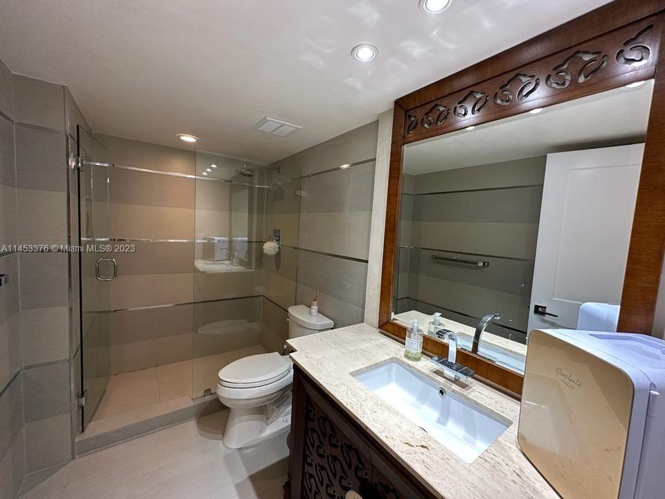 Recently Rented: $3,500 (2 beds, 2 baths, 890 Square Feet)