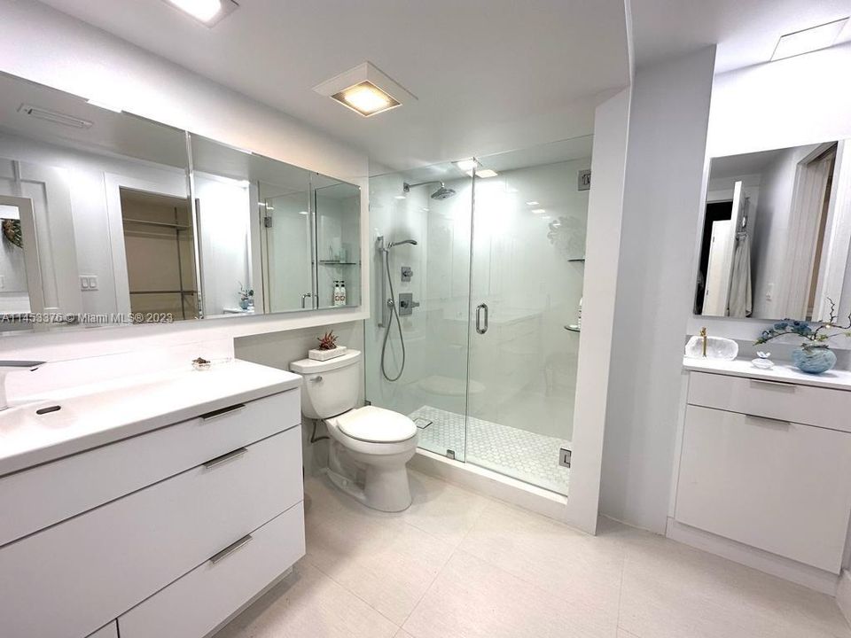 Recently Rented: $3,500 (2 beds, 2 baths, 890 Square Feet)