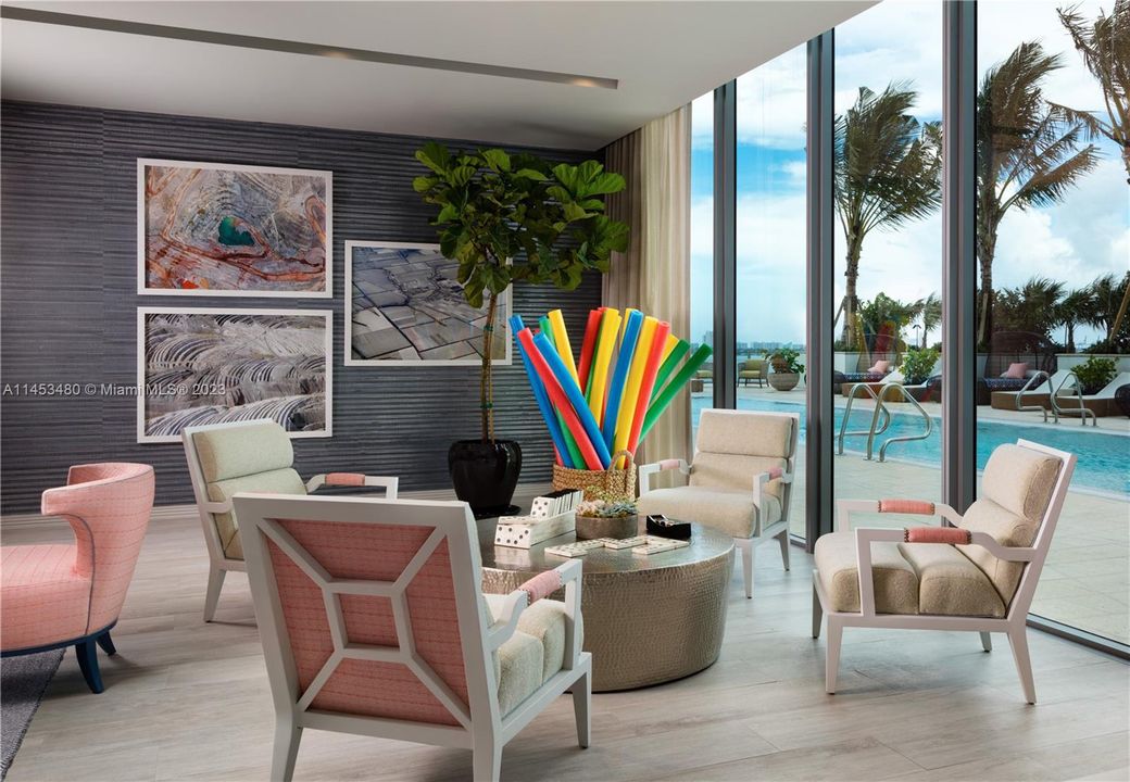 Recently Sold: $775,000 (1 beds, 2 baths, 912 Square Feet)