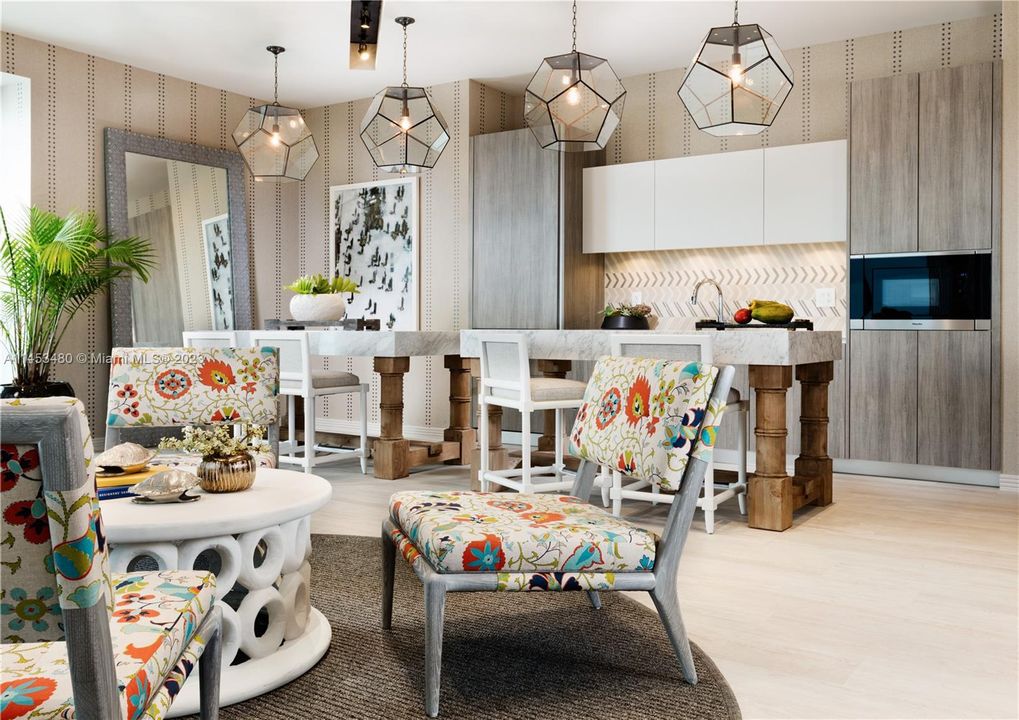 Recently Sold: $775,000 (1 beds, 2 baths, 912 Square Feet)