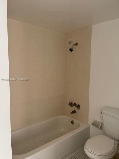 For Sale: $460,000 (1 beds, 1 baths, 852 Square Feet)