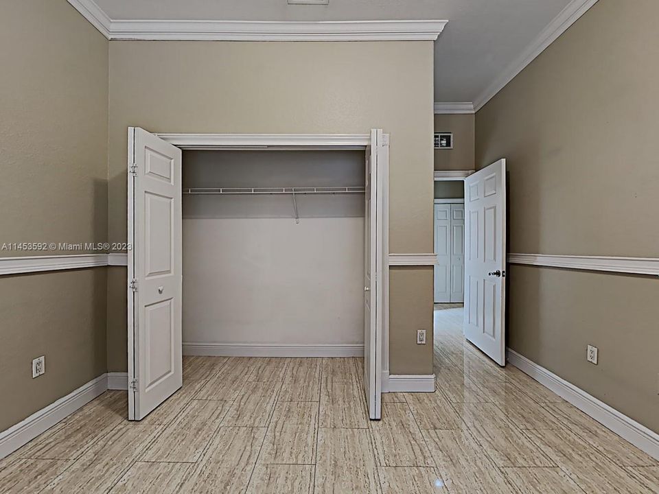 Recently Rented: $4,050 (4 beds, 3 baths, 2466 Square Feet)