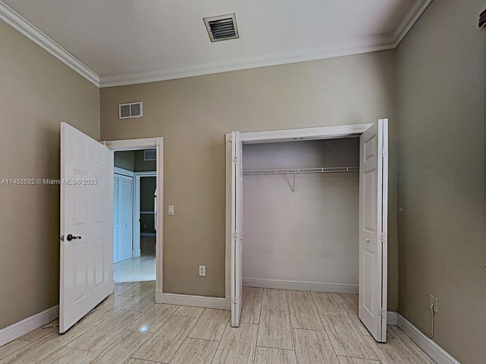 Recently Rented: $4,050 (4 beds, 3 baths, 2466 Square Feet)