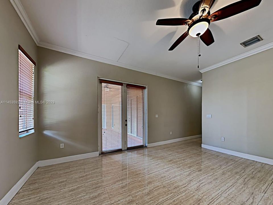 Recently Rented: $4,050 (4 beds, 3 baths, 2466 Square Feet)