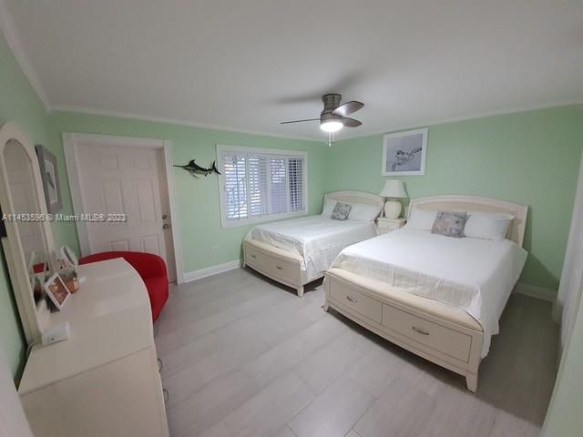 For Rent: $5,500 (2 beds, 2 baths, 888 Square Feet)