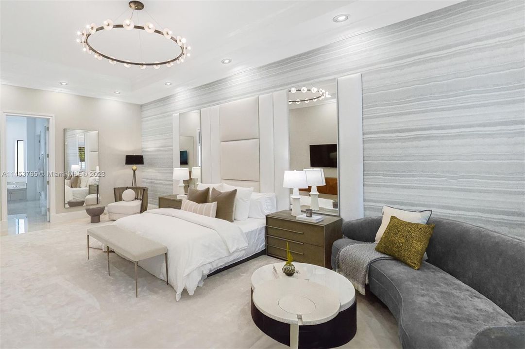 Recently Sold: $4,400,000 (5 beds, 5 baths, 4589 Square Feet)