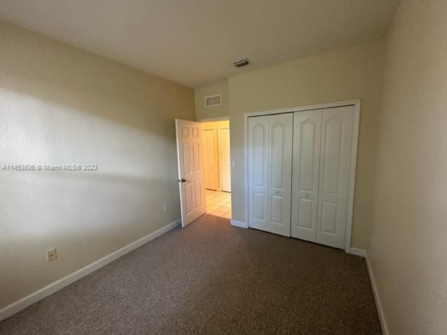 最近售出: $239,900 (3 贝兹, 2 浴室, 1182 平方英尺)