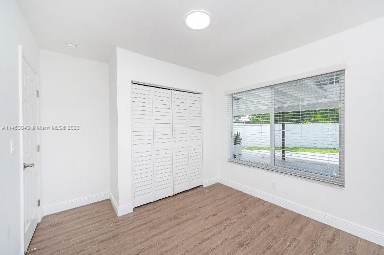 Recently Rented: $3,300 (3 beds, 2 baths, 1733 Square Feet)