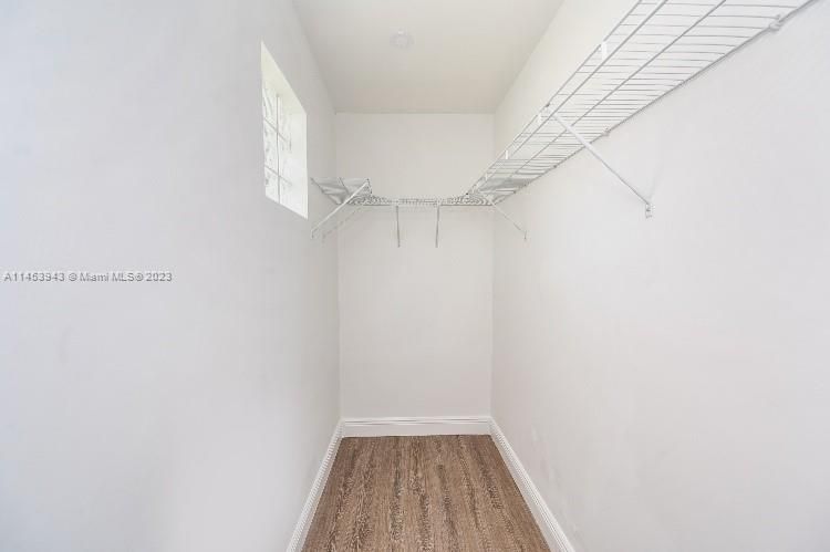 Recently Rented: $3,300 (3 beds, 2 baths, 1733 Square Feet)