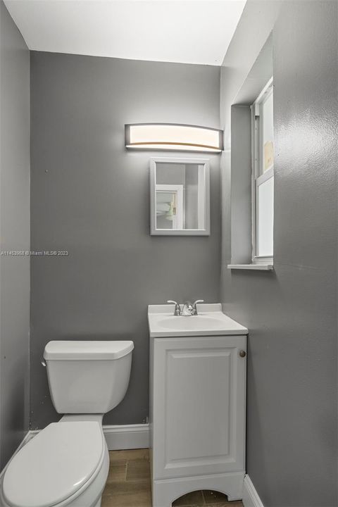 最近售出: $559,000 (3 贝兹, 1 浴室, 1568 平方英尺)