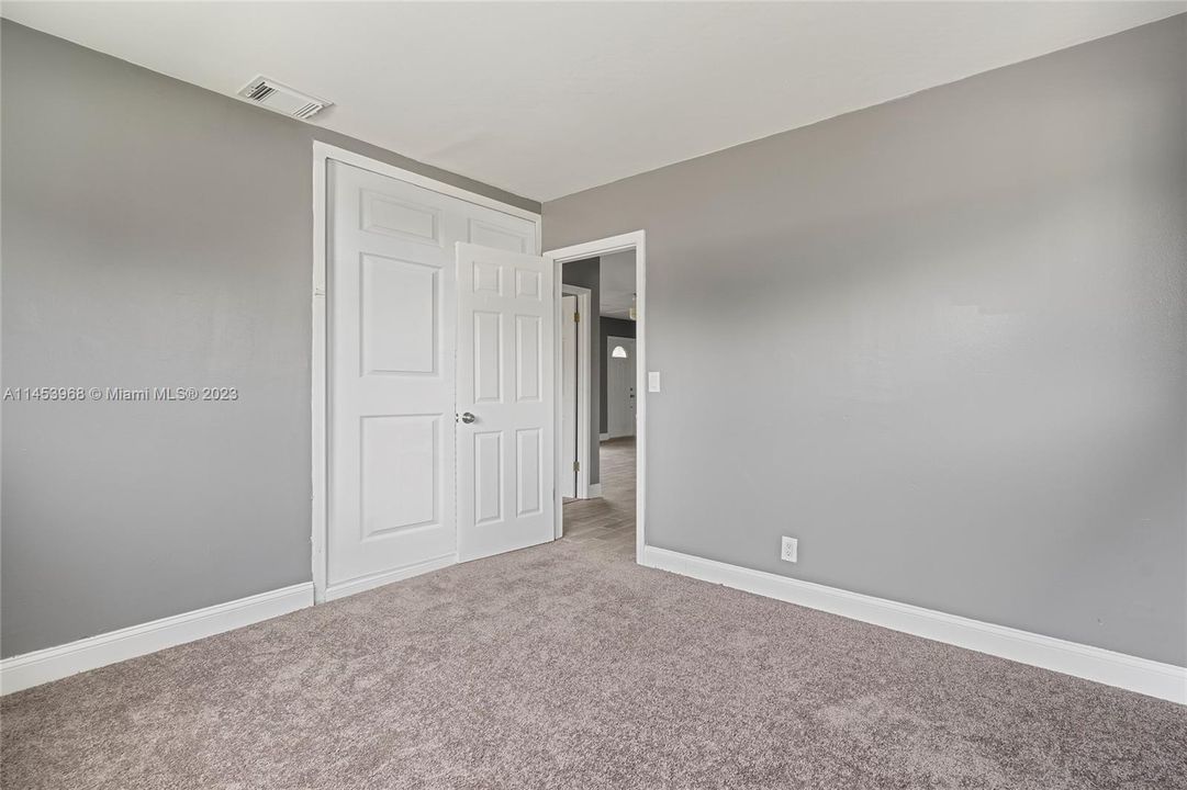 最近售出: $559,000 (3 贝兹, 1 浴室, 1568 平方英尺)