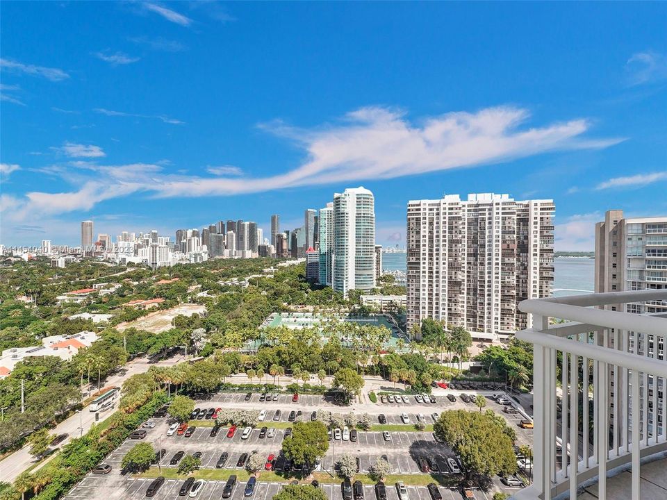 For Rent: $3,900 (2 beds, 2 baths, 1120 Square Feet)