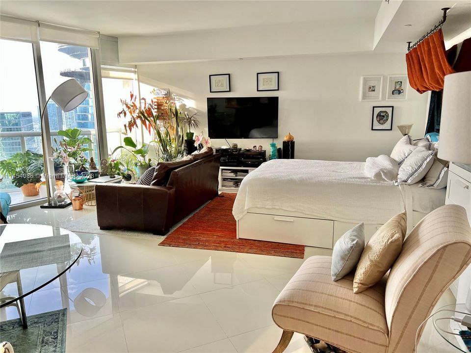 Recently Sold: $459,000 (0 beds, 1 baths, 598 Square Feet)