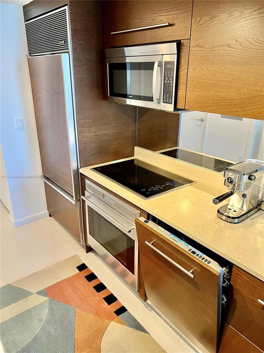 Recently Sold: $459,000 (0 beds, 1 baths, 598 Square Feet)