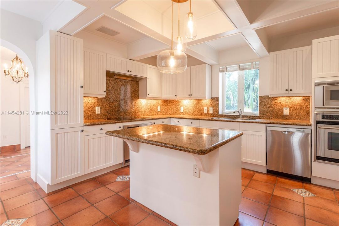 Recently Sold: $2,999,998 (4 beds, 4 baths, 3668 Square Feet)