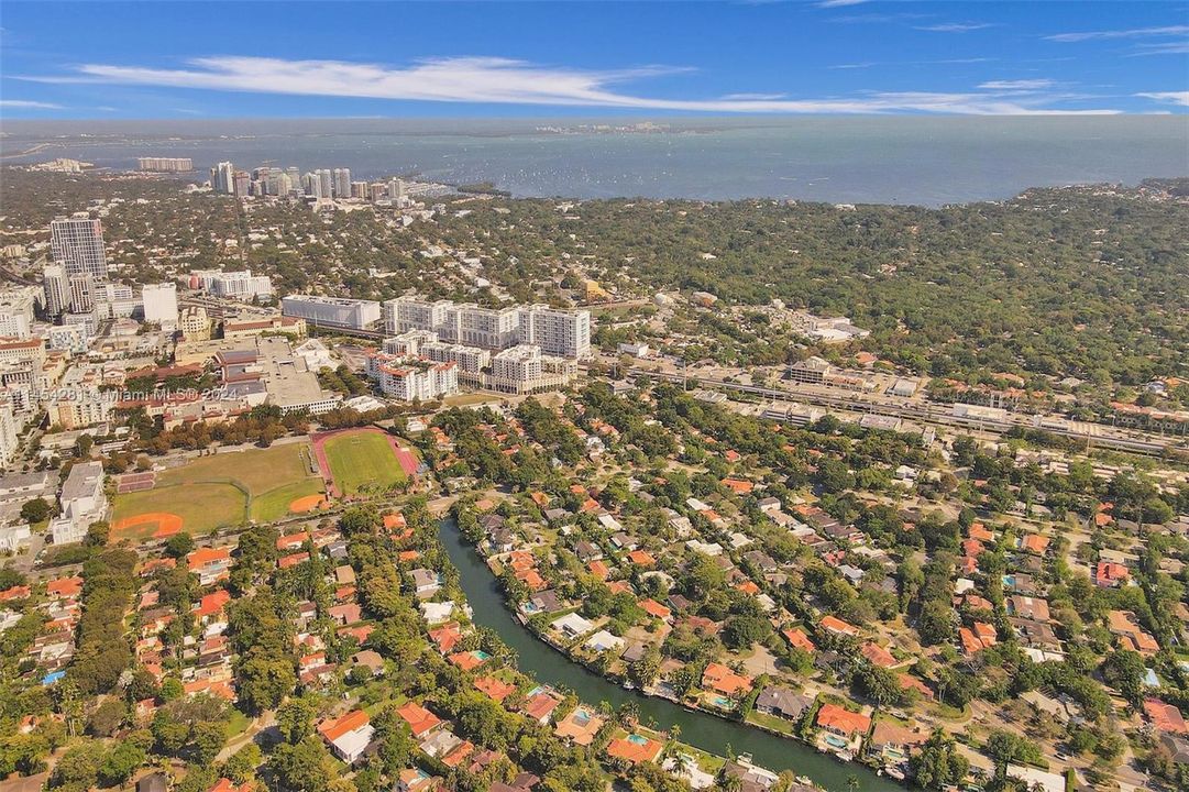 Recently Sold: $2,999,998 (4 beds, 4 baths, 3668 Square Feet)