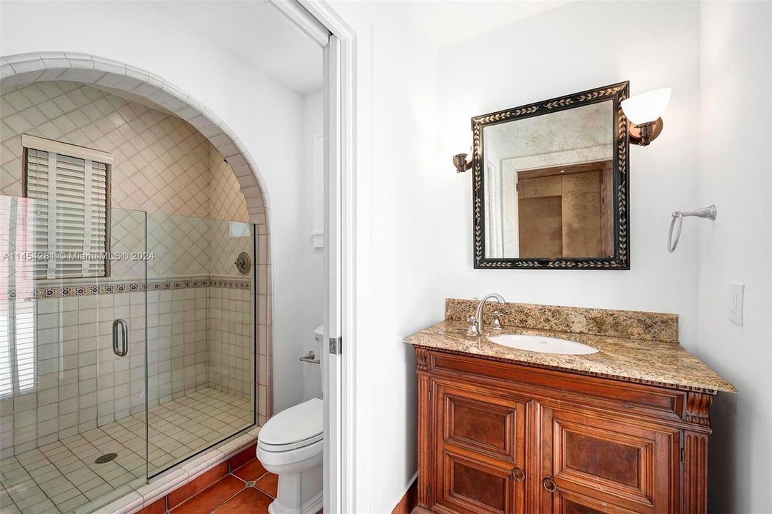 Guest/Office has an en-suite Bathroom that also serves the Pool Area