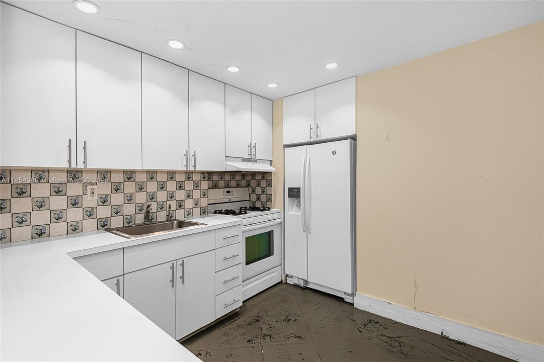 Recently Sold: $499,900 (0 beds, 0 baths, 1528 Square Feet)