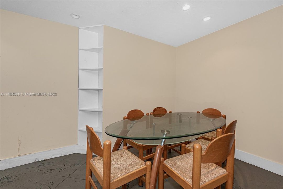 Recently Sold: $499,900 (0 beds, 0 baths, 1528 Square Feet)