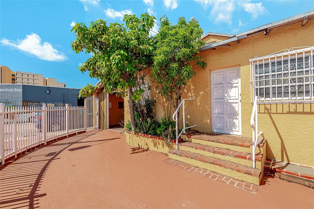 Recently Sold: $499,900 (0 beds, 0 baths, 1528 Square Feet)