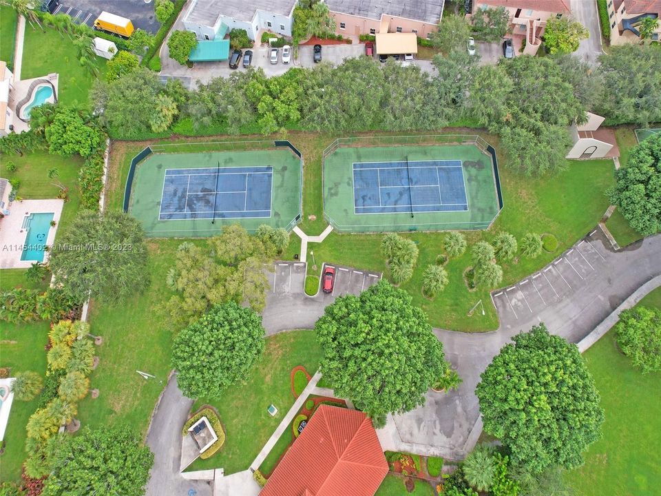 Vendido Recientemente: $275,000 (2 camas, 2 baños, 935 Pies cuadrados)