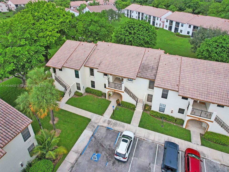 Vendido Recientemente: $275,000 (2 camas, 2 baños, 935 Pies cuadrados)