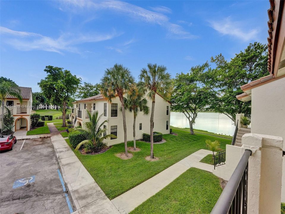 Vendido Recientemente: $275,000 (2 camas, 2 baños, 935 Pies cuadrados)