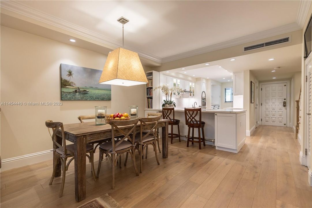 Recently Sold: $1,275,000 (2 beds, 2 baths, 1515 Square Feet)