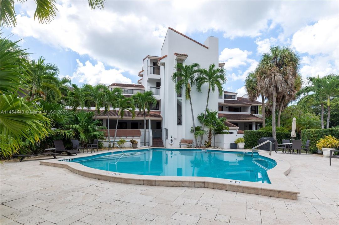 Recently Sold: $1,275,000 (2 beds, 2 baths, 1515 Square Feet)