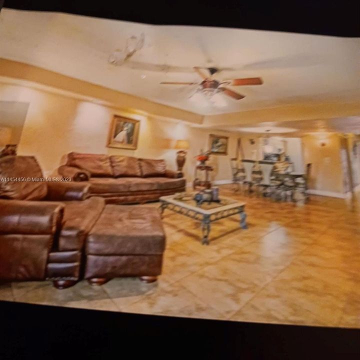 For Sale: $465,000 (2 beds, 2 baths, 1600 Square Feet)