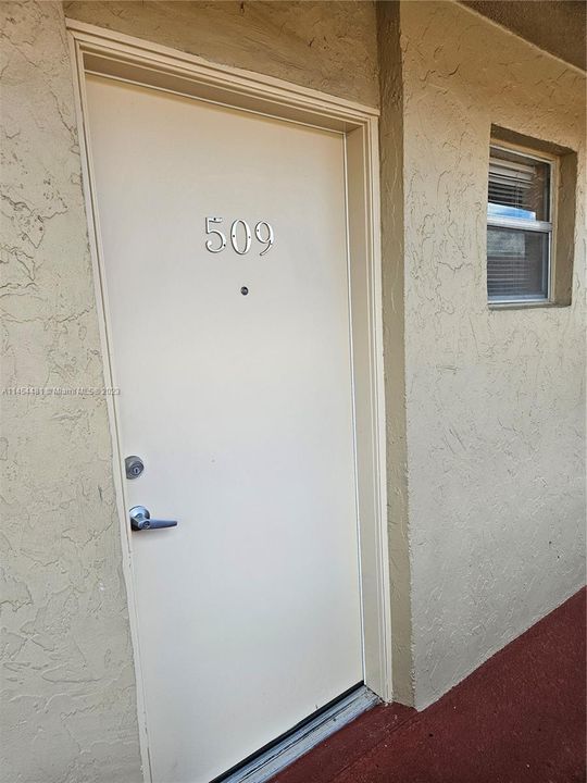For Rent: $2,200 (2 beds, 2 baths, 1260 Square Feet)