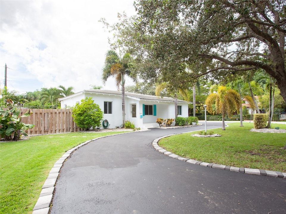 Недавно продано: $1,150,000 (3 спален, 2 ванн, 750 Квадратных фут)