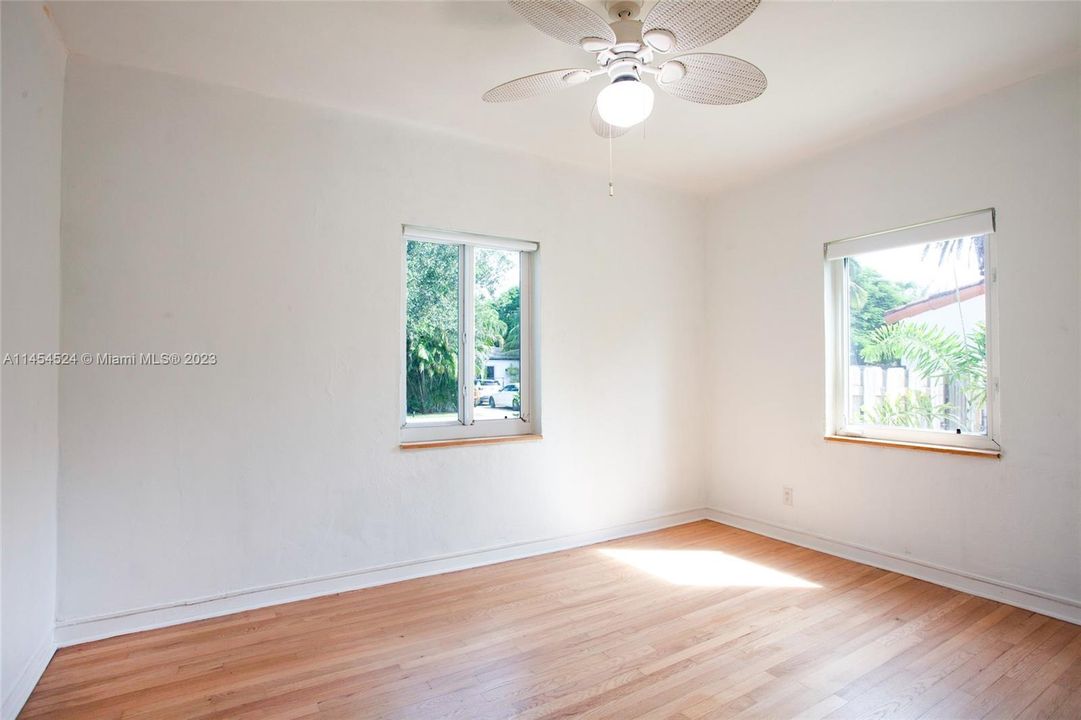 Недавно продано: $1,150,000 (3 спален, 2 ванн, 750 Квадратных фут)