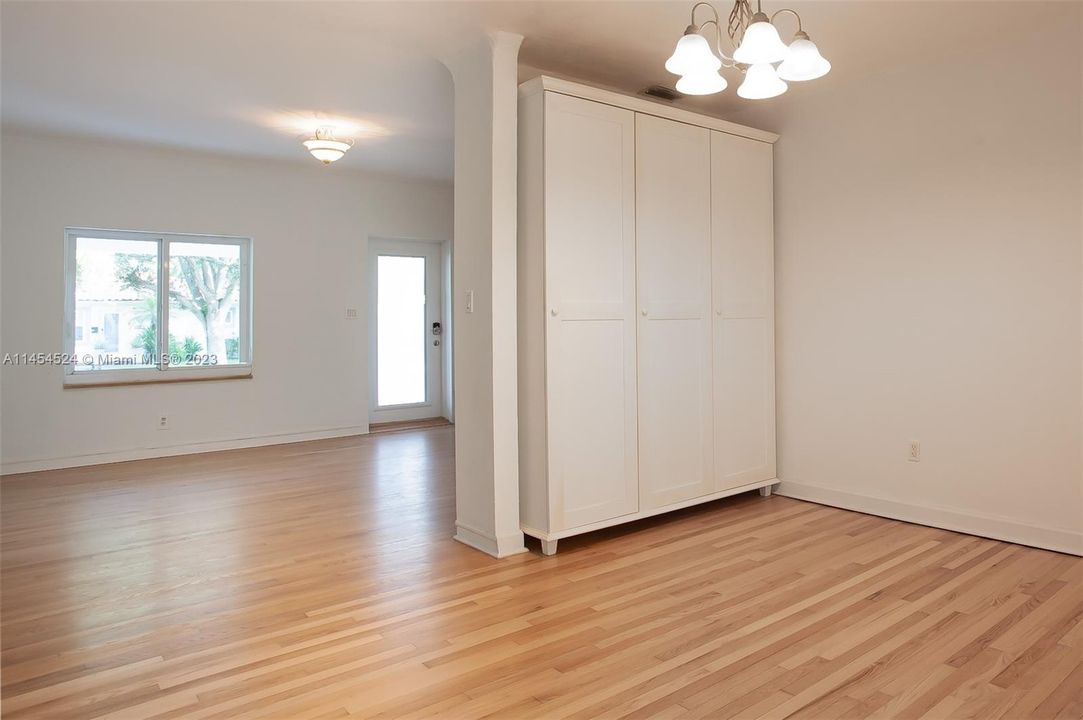 Недавно продано: $1,150,000 (3 спален, 2 ванн, 750 Квадратных фут)