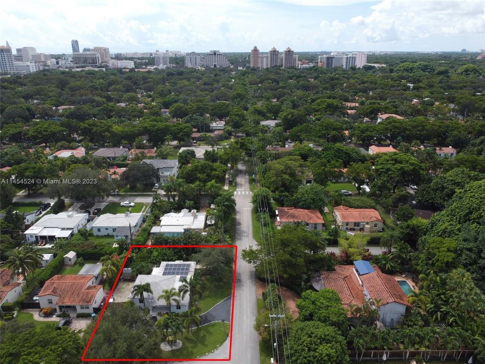 Недавно продано: $1,150,000 (3 спален, 2 ванн, 750 Квадратных фут)