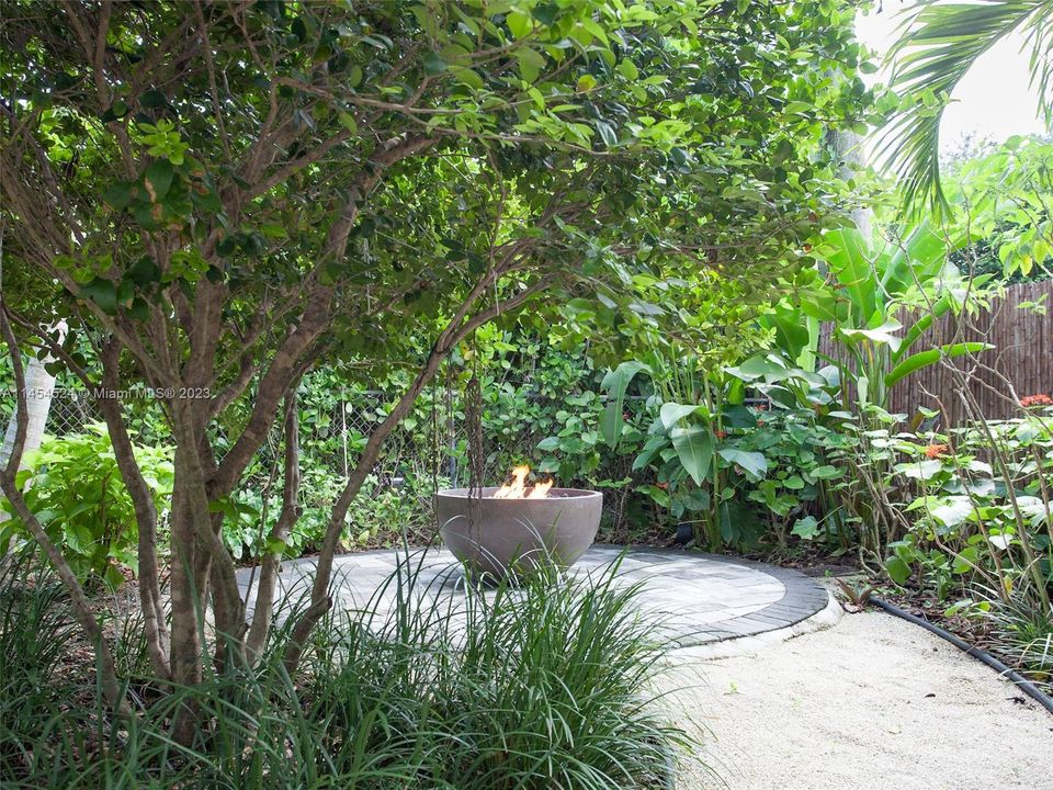 Недавно продано: $1,150,000 (3 спален, 2 ванн, 750 Квадратных фут)