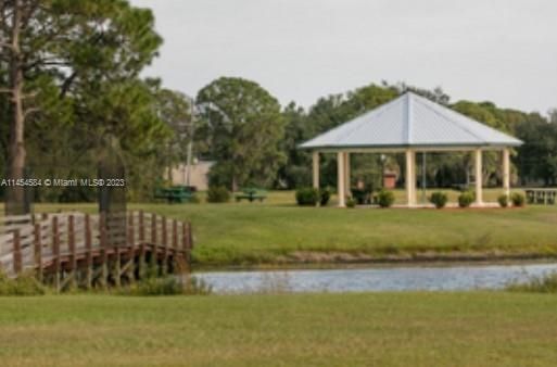 For Sale: $8,900 (0.30 acres)