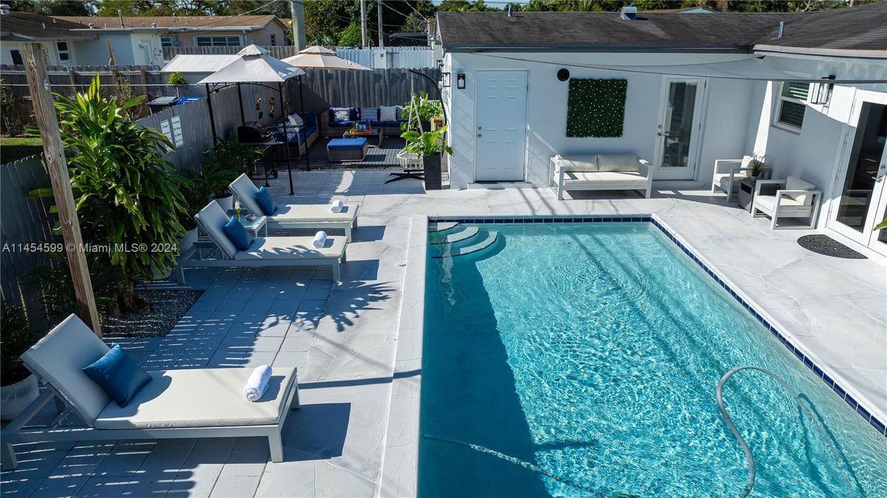 В аренду: $6,900 (3 спален, 2 ванн, 1280 Квадратных фут)