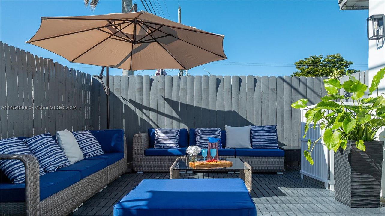 В аренду: $6,900 (3 спален, 2 ванн, 1280 Квадратных фут)