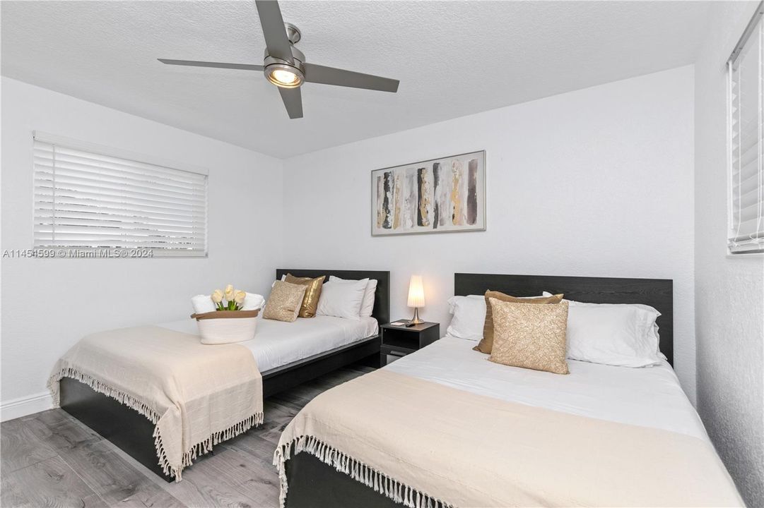 В аренду: $6,900 (3 спален, 2 ванн, 1280 Квадратных фут)