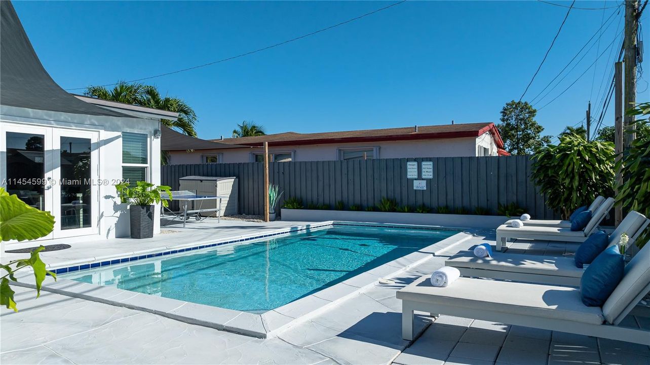 В аренду: $6,900 (3 спален, 2 ванн, 1280 Квадратных фут)