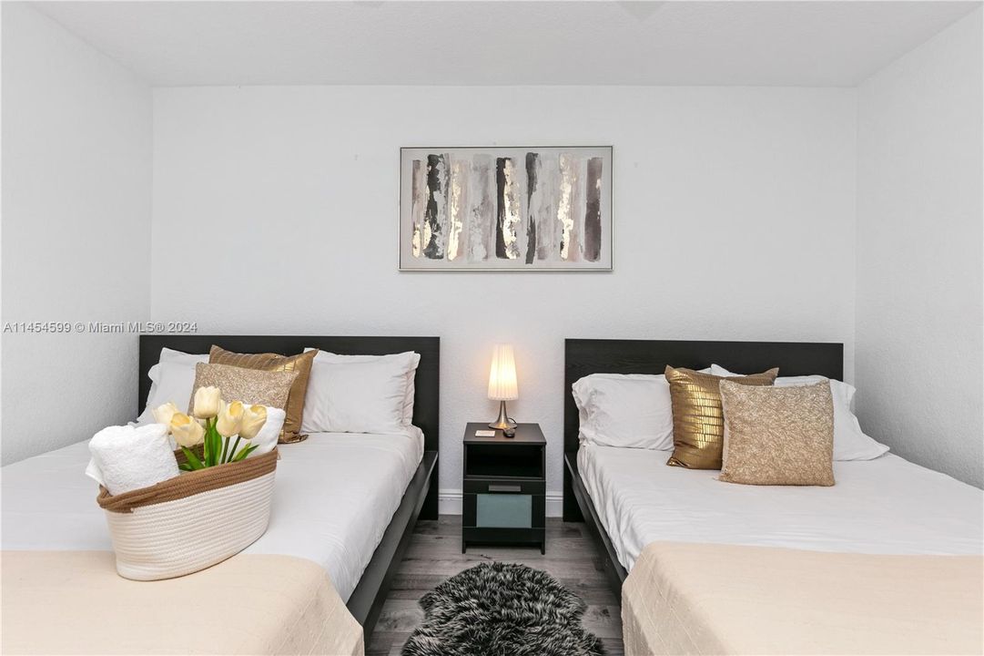 В аренду: $6,900 (3 спален, 2 ванн, 1280 Квадратных фут)